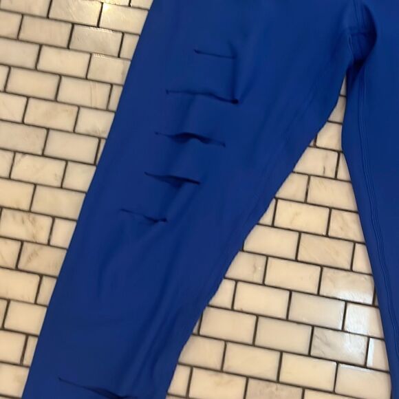 90 Degree by Reflex royal blue spandex legging with cut out rips on thighs XS - Picture 2 of 5
